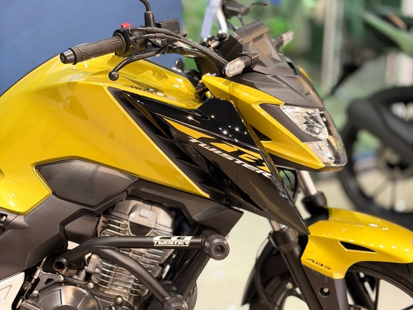HONDA CB 300F Twister Flex