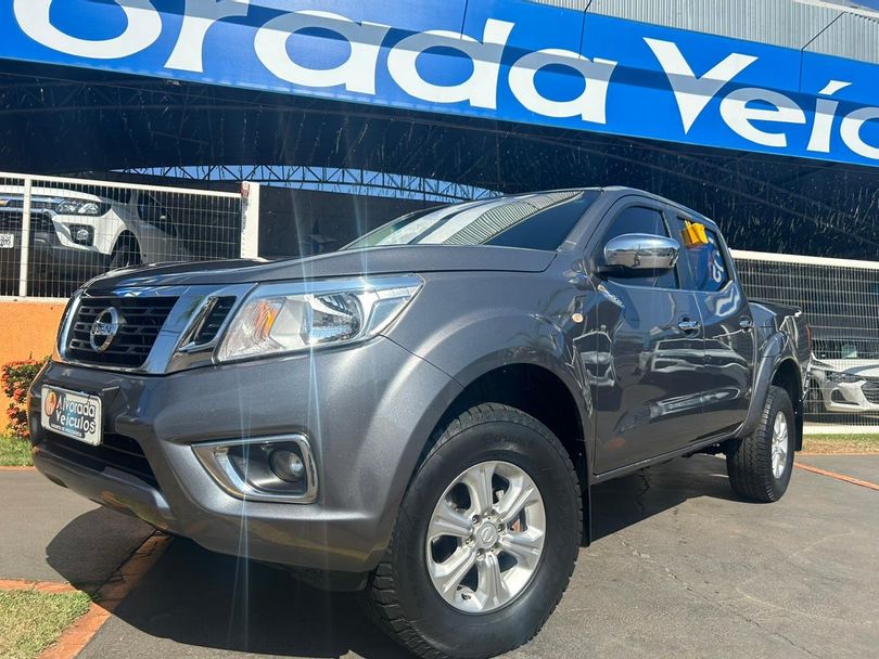 Nissan Frontier SE CD 4x4 2.3 Bi-TB Diesel Aut.