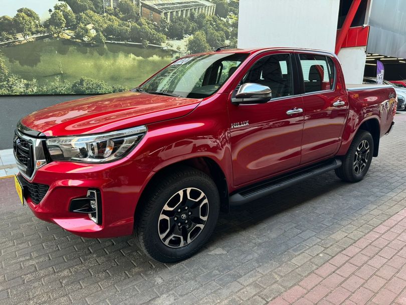 Toyota Hilux CD SRX 4x4 2.8 TDI 16V Diesel Aut.