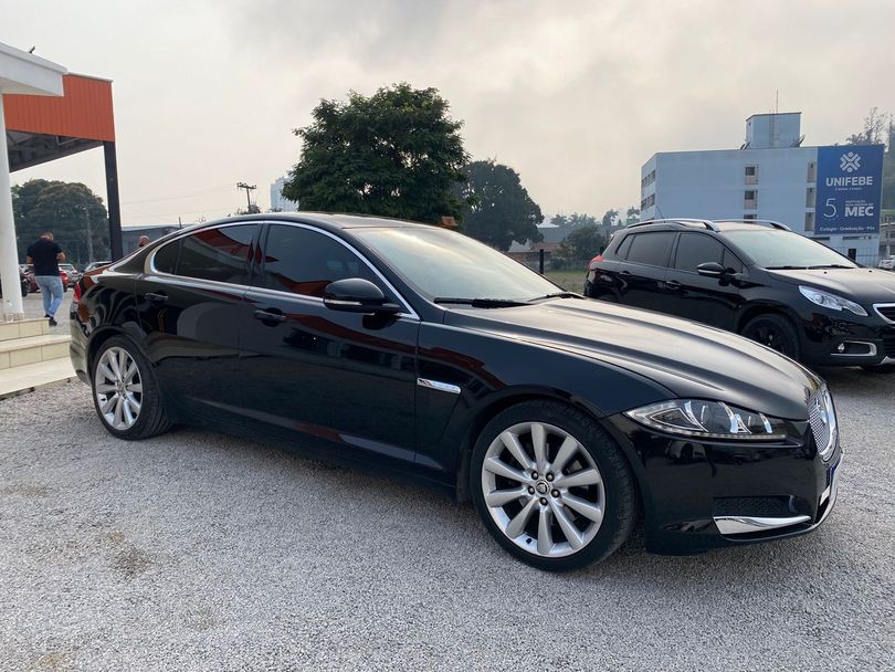 Jaguar XF 3.0 V6 24V 240cv Aut.