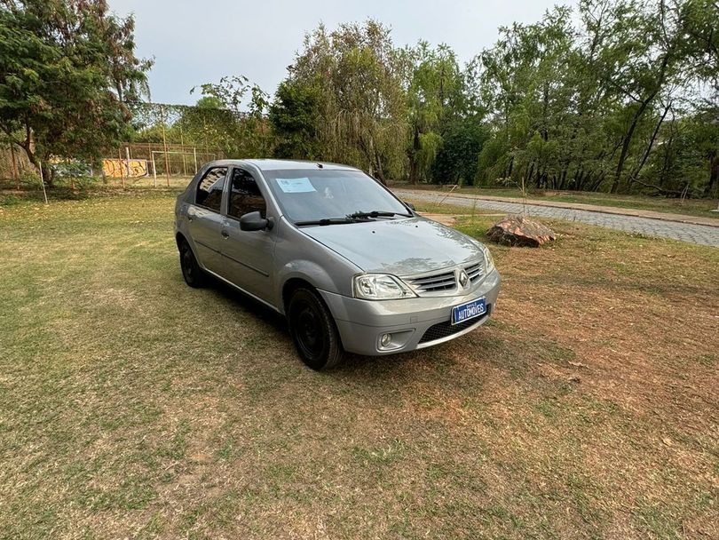 Renault LOGAN Authentique Hi-Flex 1.0 16V 4p