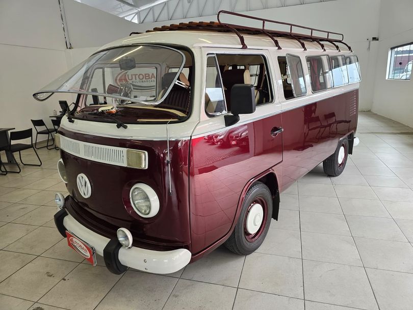 VolksWagen Kombi Standard/ Luxo/ Série Prata