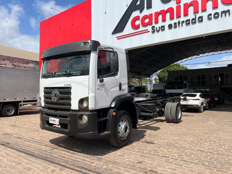 VOLKSWAGEN 13-190 E Constellation 2p (diesel)(E5)