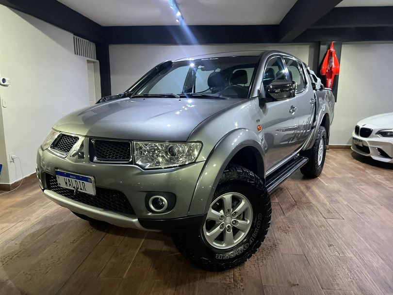 Mitsubishi L200 Triton HPE 3.5 CD V6 24V Flex Aut.