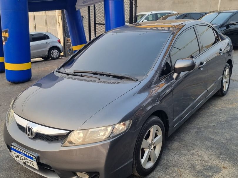 Honda Civic Sedan LXS 1.8/1.8 Flex 16V Aut. 4p