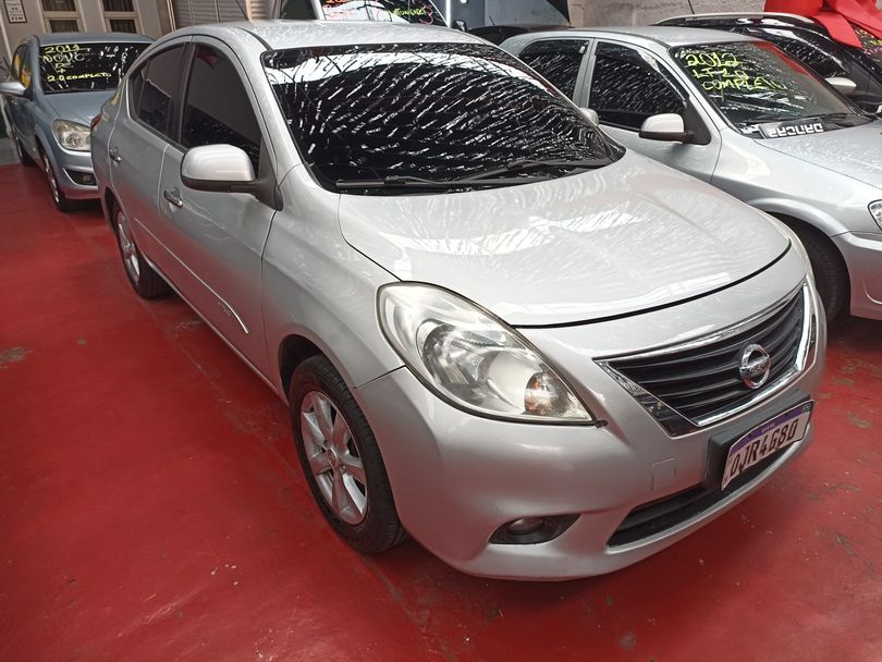 Nissan VERSA SL 1.6 16V Flex Fuel 4p Mec.