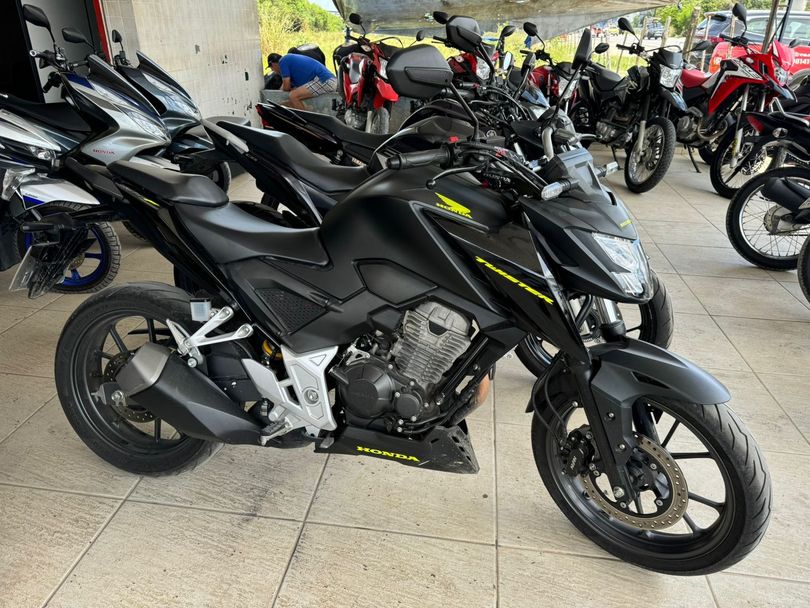 HONDA CB 300F Twister Flex