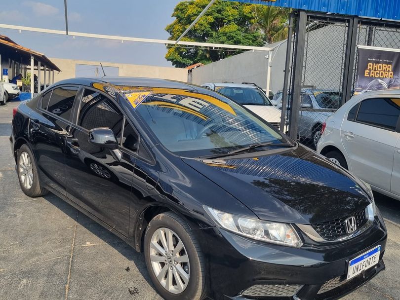Honda Civic Sedan LXS 1.8/1.8 Flex 16V Aut. 4p