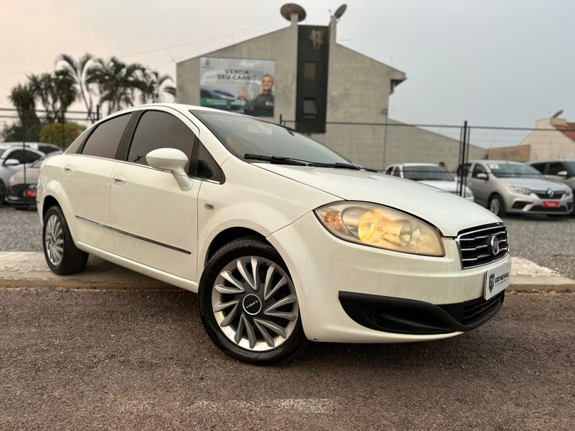 Fiat LINEA ABSOLUTE 1.9/1.8 Flex Dualogic 4p
