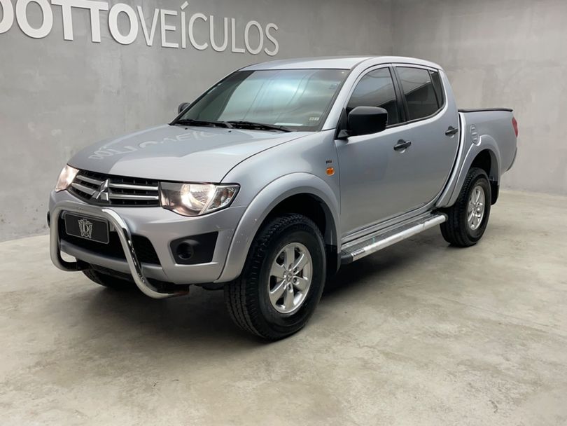 Mitsubishi L200 Triton HLS 2.4 Flex 16V CD Mec.