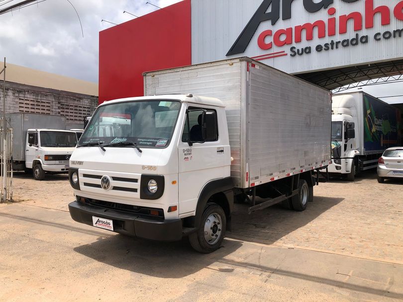 VOLKSWAGEN 9-150 E Delivery 2p (diesel)