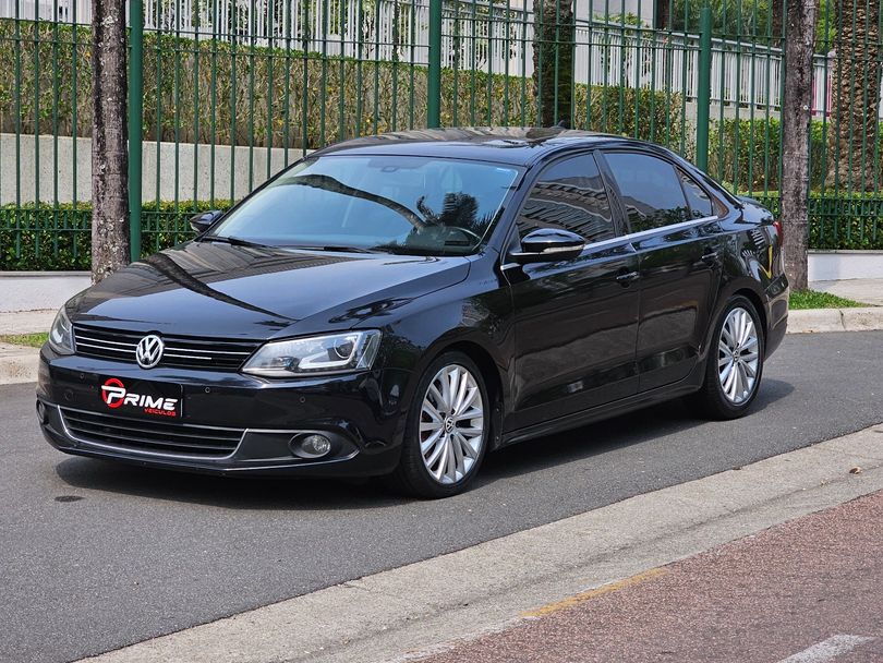 VolksWagen JETTA Highline 2.0 TSI 16V 4p Tiptronic
