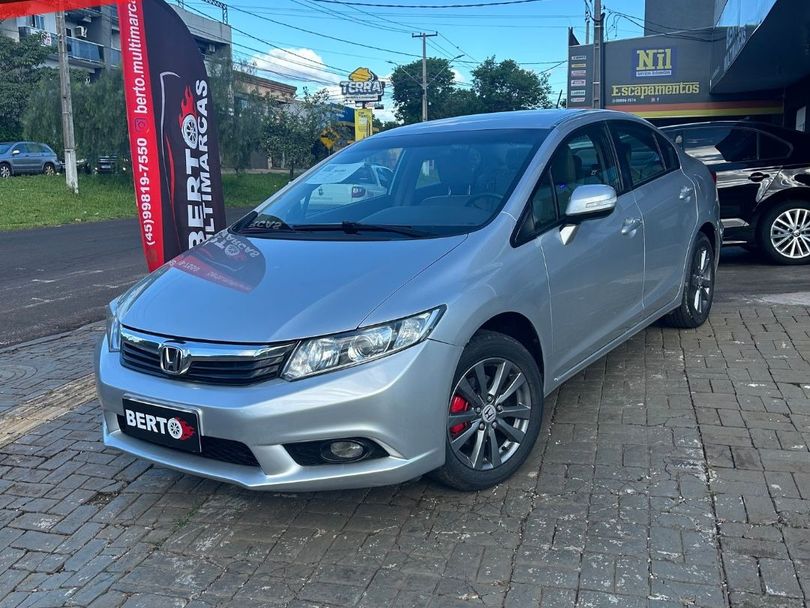 Honda Civic Sedan LXR 2.0 Flexone 16V Aut. 4p