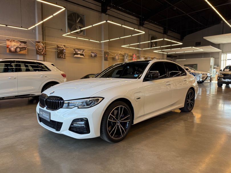BMW 330e M Sport 2.0 Turbo Aut. (Híbrido)