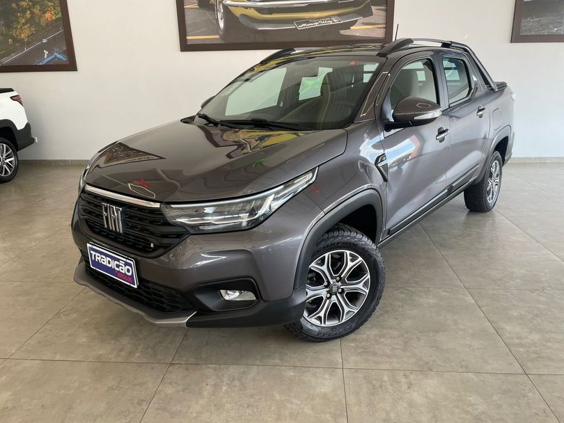 Fiat Strada Volcano 1.3 Flex 8V CD