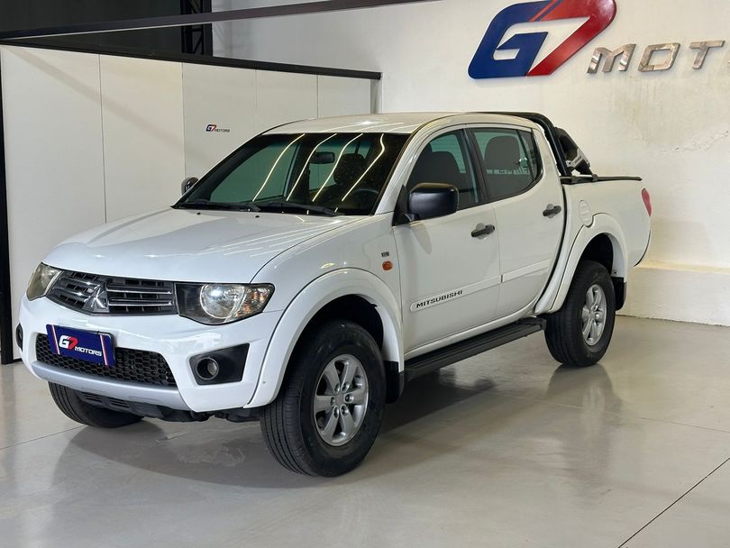 Mitsubishi L200 Triton HLS 2.4 Flex 16V CD Mec.