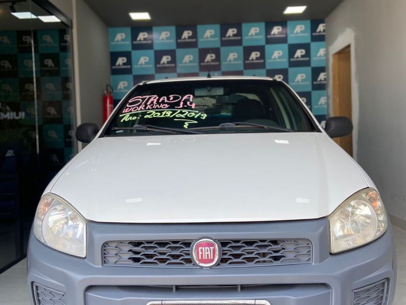 Fiat Strada Working HARD 1.4 Fire Flex 8V CE