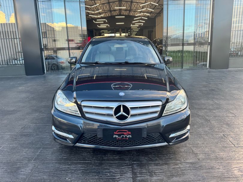 Mercedes C-180 CGI Sport 1.6 TB 16V 156cv Aut.