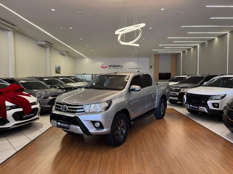 Toyota Hilux CD SRV 4x4 2.8 TDI Diesel Aut.