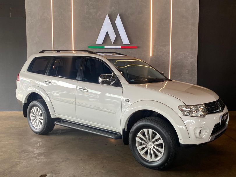 Mitsubishi Pajero DAKAR/HPE 3.5 4x4 Flex 5p Aut.