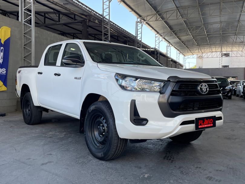 Toyota Hilux CD 4x4 2.8 Diesel Mec.