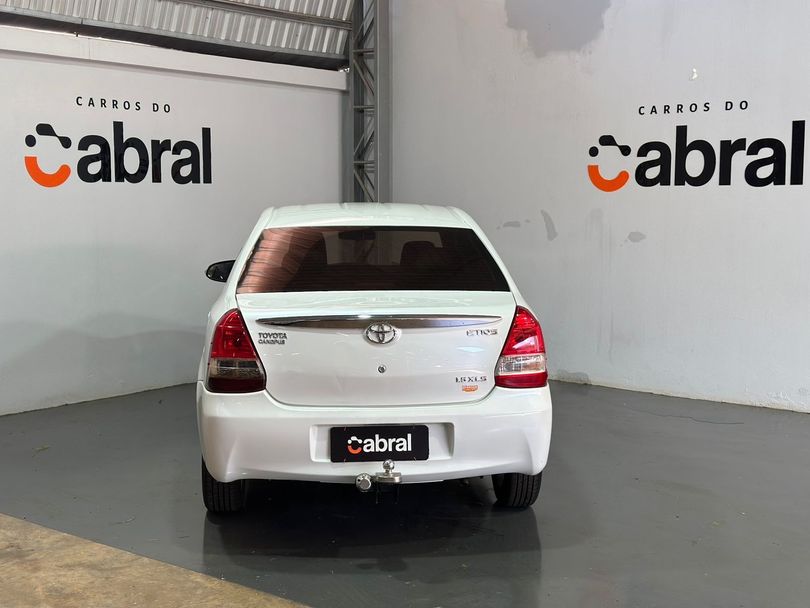 Toyota ETIOS X Sedan 1.5 Flex 16V 4p Mec.