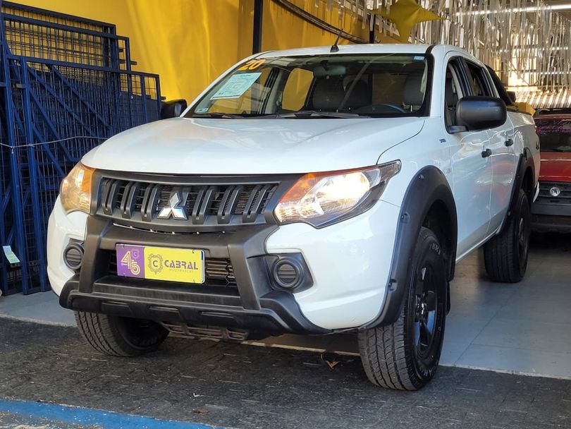 Mitsubishi L200 Triton Sport GLX 2.4 CD Diesel Mec.
