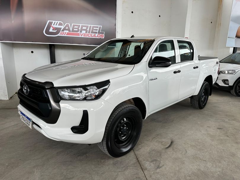 Toyota Hilux CD 4x4 2.8 Diesel Mec.