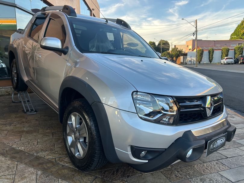 Renault DUSTER OROCH Dyna. 2.0 Flex 16V Aut.