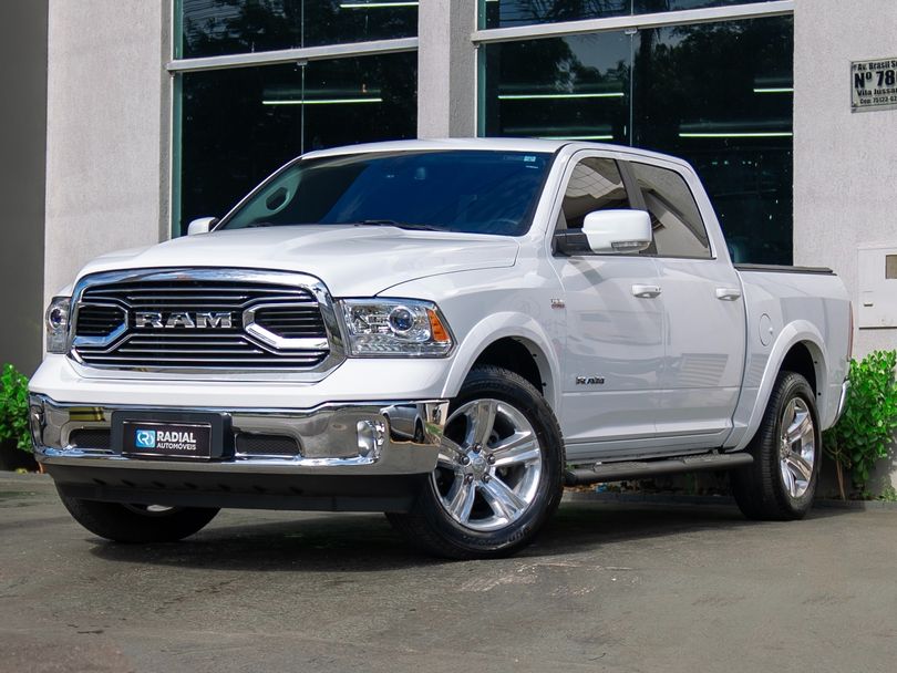 RAM CLASSIC LARAMIE 5.7 CD V8 4X4 Aut.