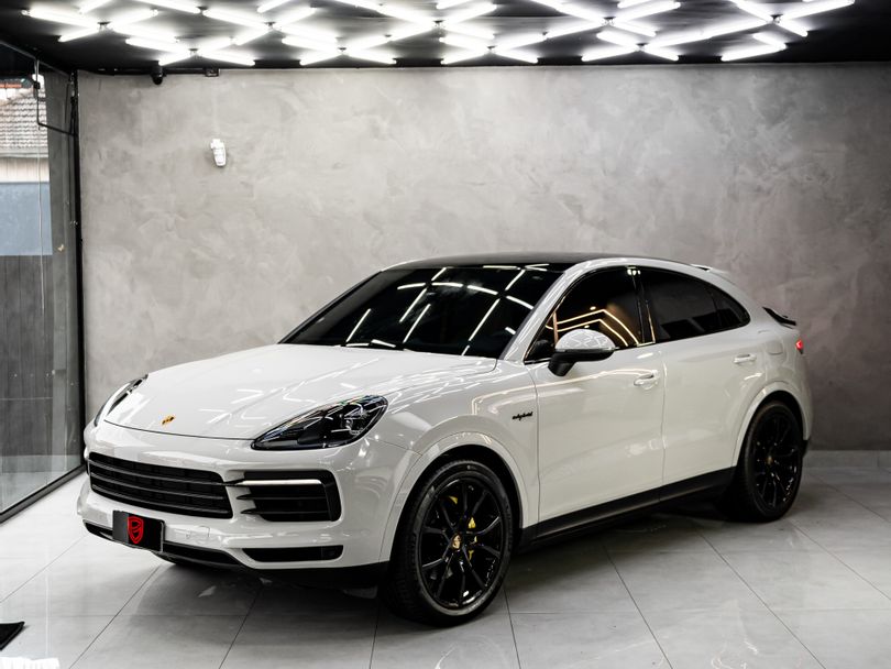 Porsche Cayenne Coupe E-Hybrid 3.0 V6 462cv