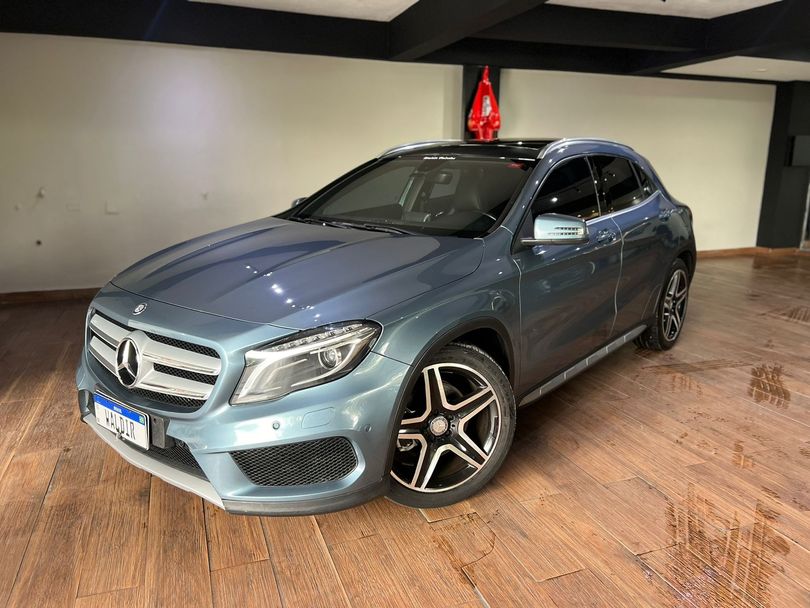 Mercedes GLA 250 Vision 2.0 TB 16V 211cv Aut.