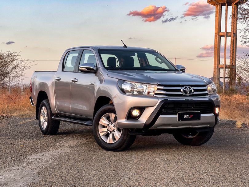 Toyota Hilux CD SR 4x4 2.8 TDI Diesel Aut.