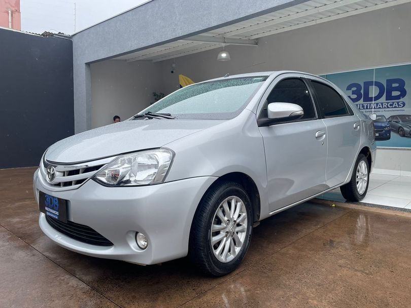 Toyota ETIOS XLS Sedan 1.5 Flex 16V 4p Mec.