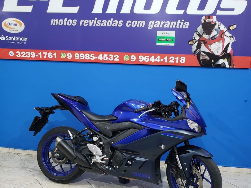 YAMAHA YZF R-3 321/ABS