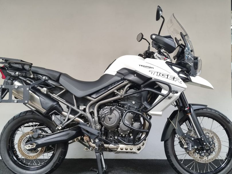 TRIUMPH TIGER 800 XCX