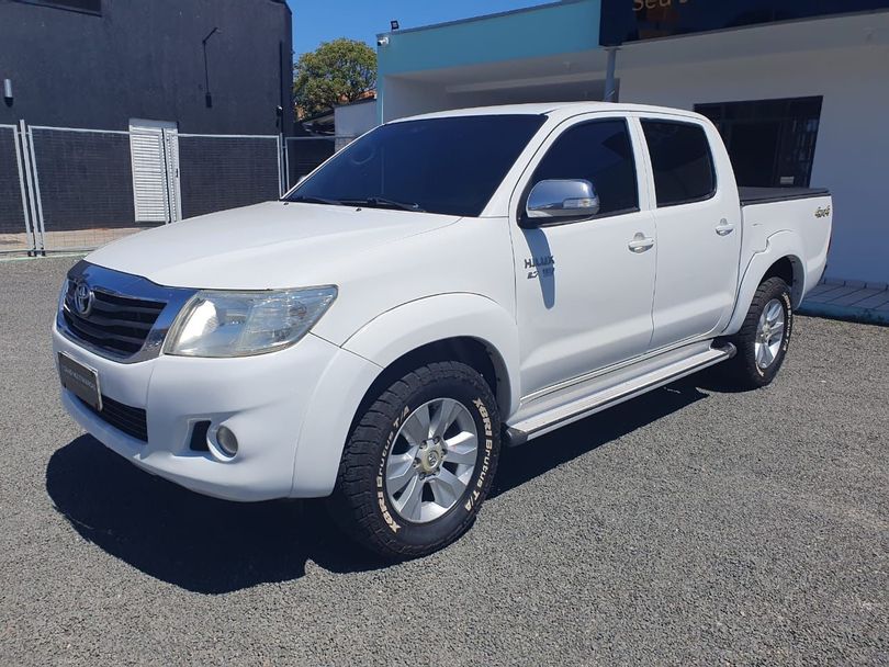 Toyota Hilux CD SRV 4x4 2.7 Flex 16V Aut.