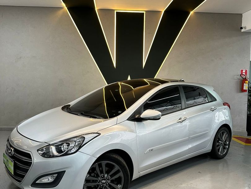 Hyundai i30 1.8 16V Aut. 5p