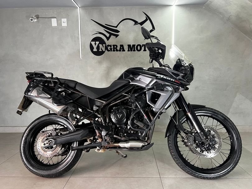 TRIUMPH TIGER 800 XR