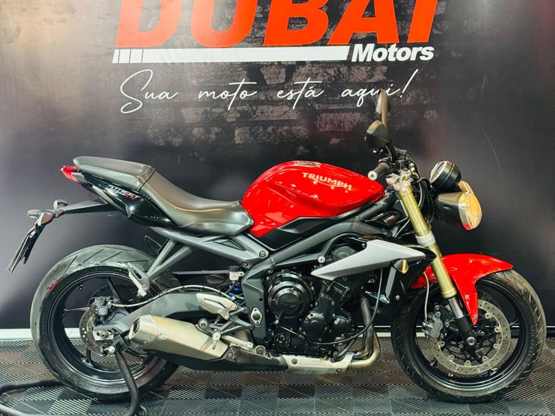 TRIUMPH STREET TRIPLE 675