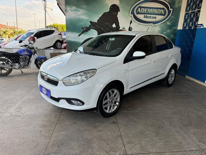 Fiat Grand Siena ESSENCE Dual. 1.6 Flex 16V