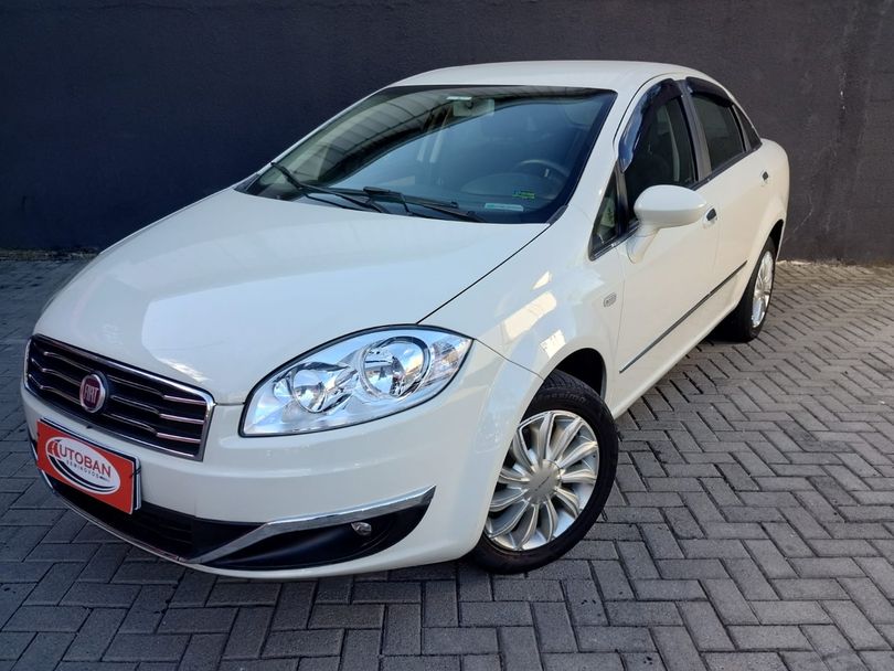 Fiat LINEA ESSENCE Dualogic 1.8 Flex 16V 4p