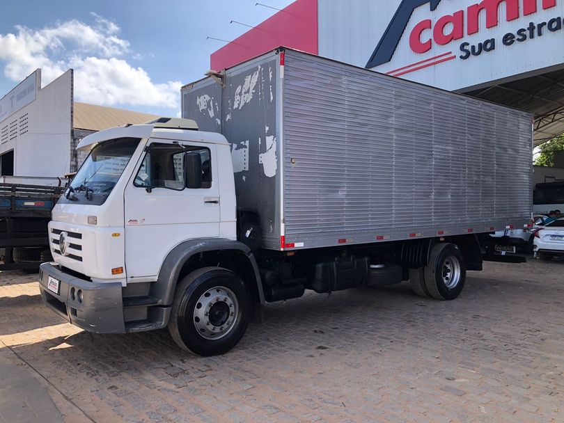 VOLKSWAGEN 15-180/15-180 E Worker 2p (diesel)