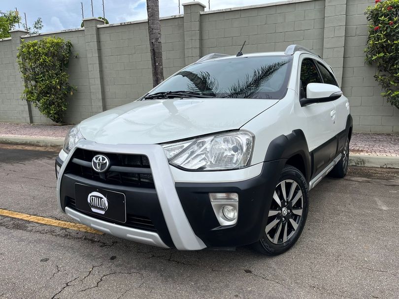 Toyota ETIOS CROSS 1.5 Flex 16V 5p Aut.