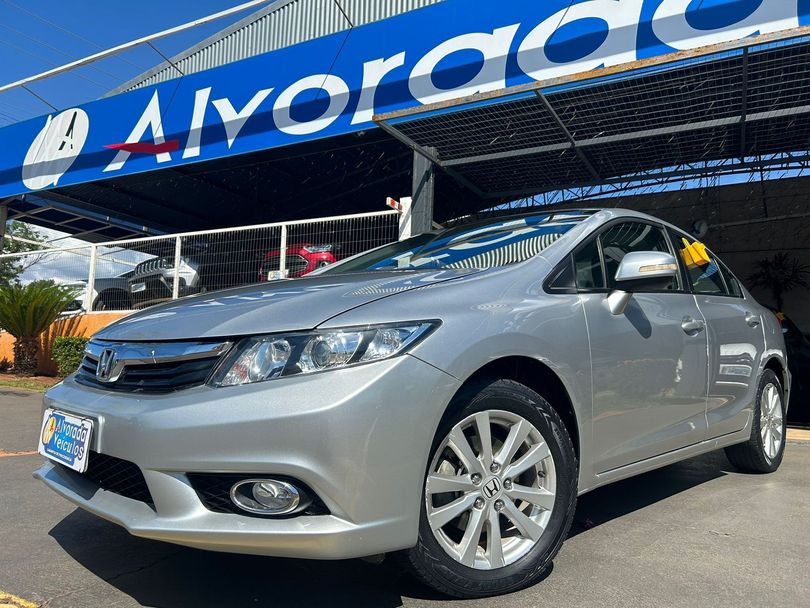 Honda Civic Sedan LXR 2.0 Flexone 16V Aut. 4p