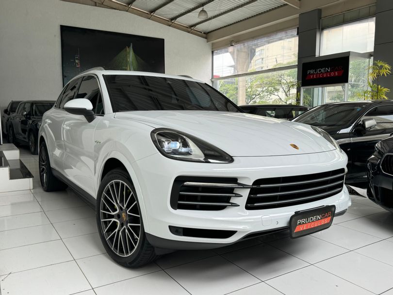 Porsche Cayenne E-Hybrid 3.0 V6 462cv