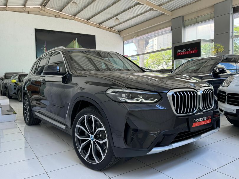 BMW X3 XDRIVE 30e X-Line Turbo Híbrido Aut.