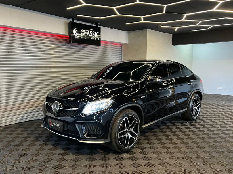 MERCEDES-BENZ 3.0 V6 GASOLINA COUPÉ 4MATIC 9G-TRONIC