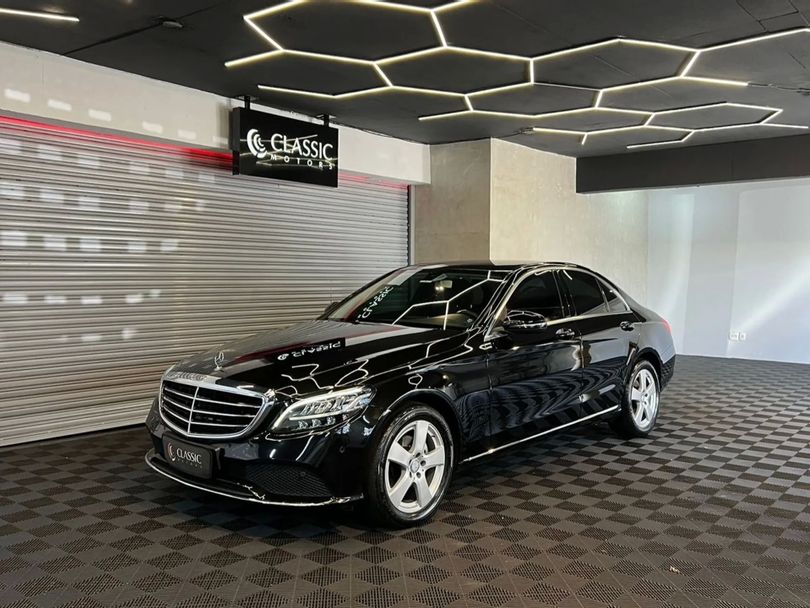 MERCEDES-BENZ 1.6 CGI GASOLINA EXCLUSIVE 9G-TRONIC