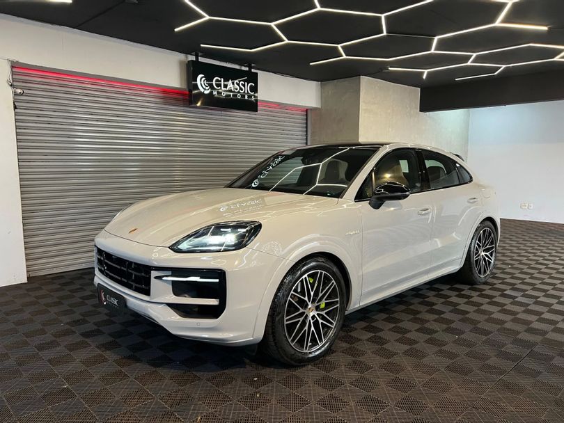 PORSCHE 3.0 V6 E-HYBRID COUPÉ AWD TIPTRONIC S